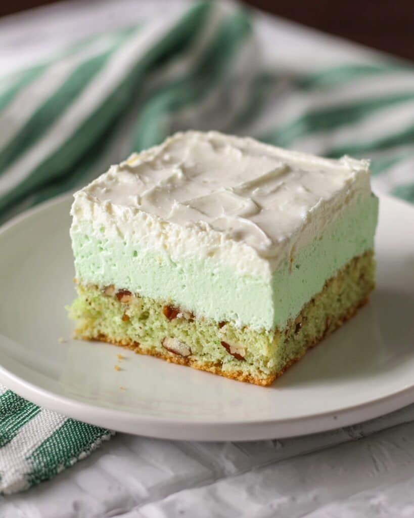 Pistachio Pineapple Cake Recipe